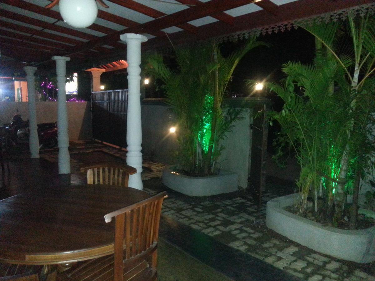 Shantha Surf Villa เวลิกามา ภายนอก รูปภาพ